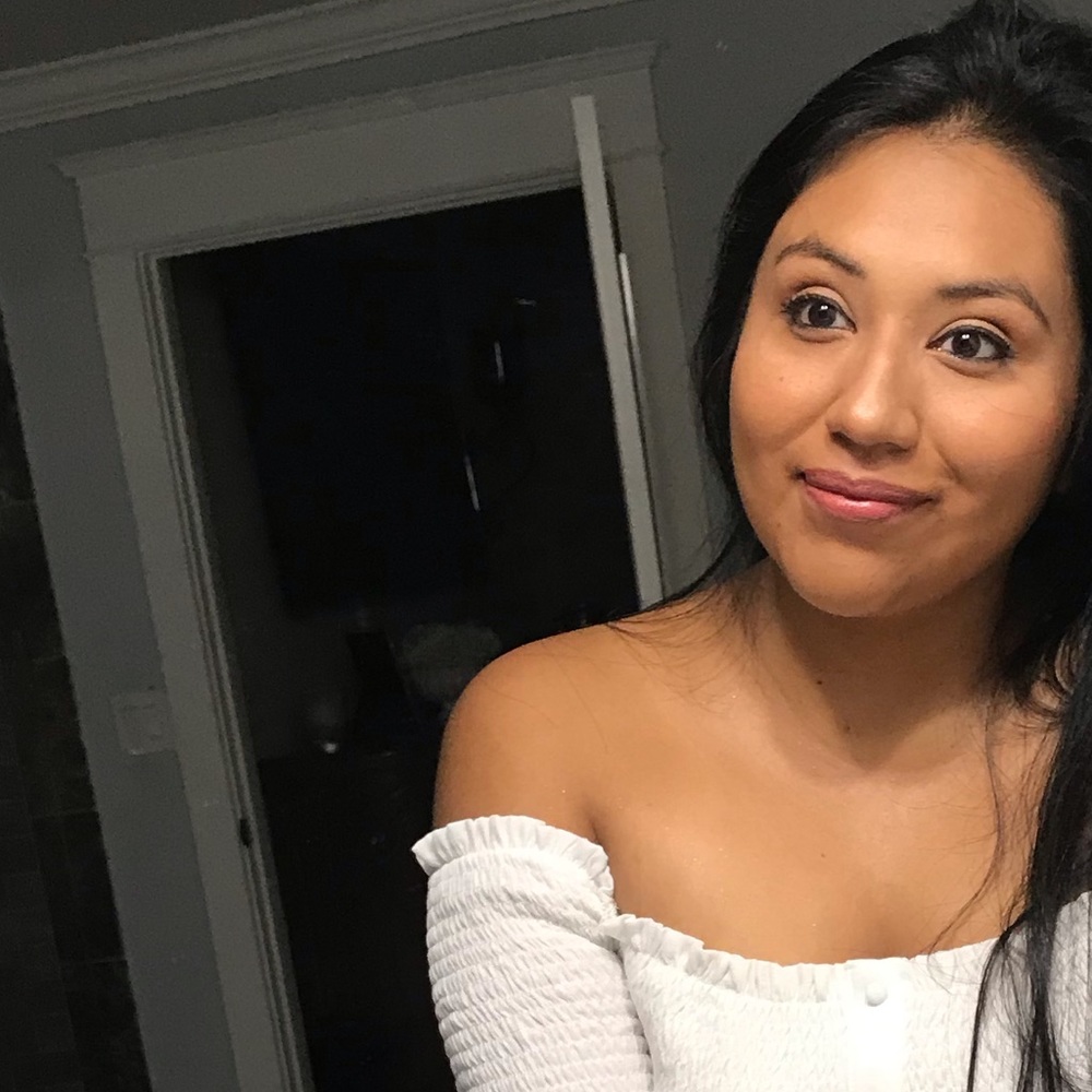 Meet your Posher, Alondra